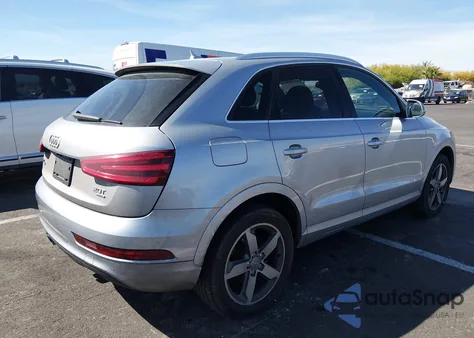 2015 Audi Q3 2.0T Premium Plus z USA, uszkodzony, nr VIN WA1EFCFS0FR009066